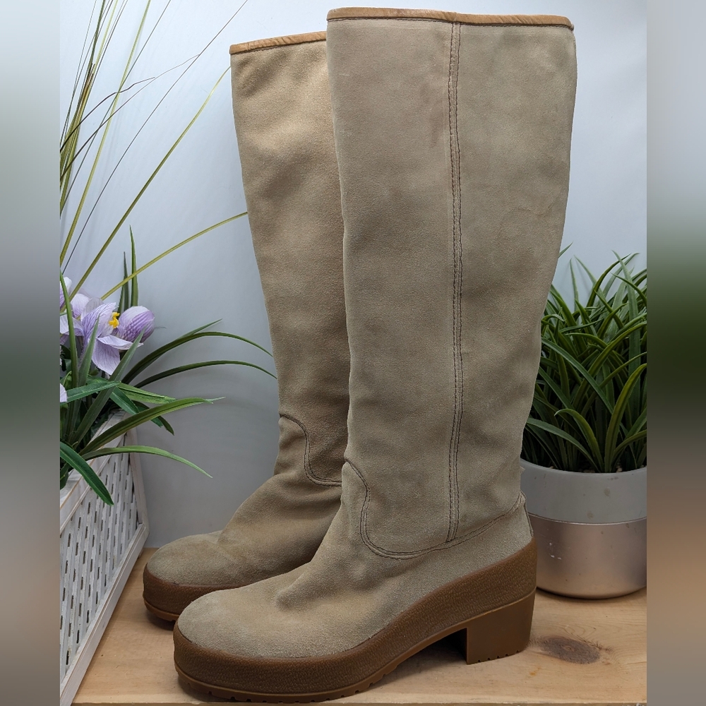 La mondiale Tall Women's Size 9 Suede Made In Italy Boots
